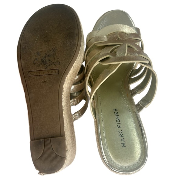 Marc Fisher Cazzie 2 Gold Faux Leather Criss Cross Strappy Wedge Sandals SZ 8.5 - Picture 14 of 15